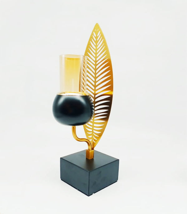 Beautiful Leaf Shaped Candle Holder