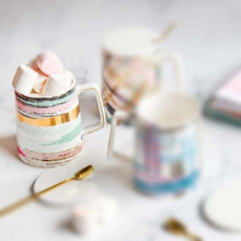 Multi color stripes mug with lid and Spoon
